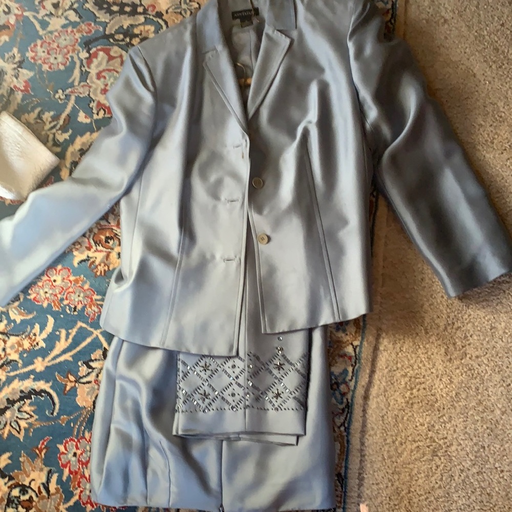 Silk pants and blaze r